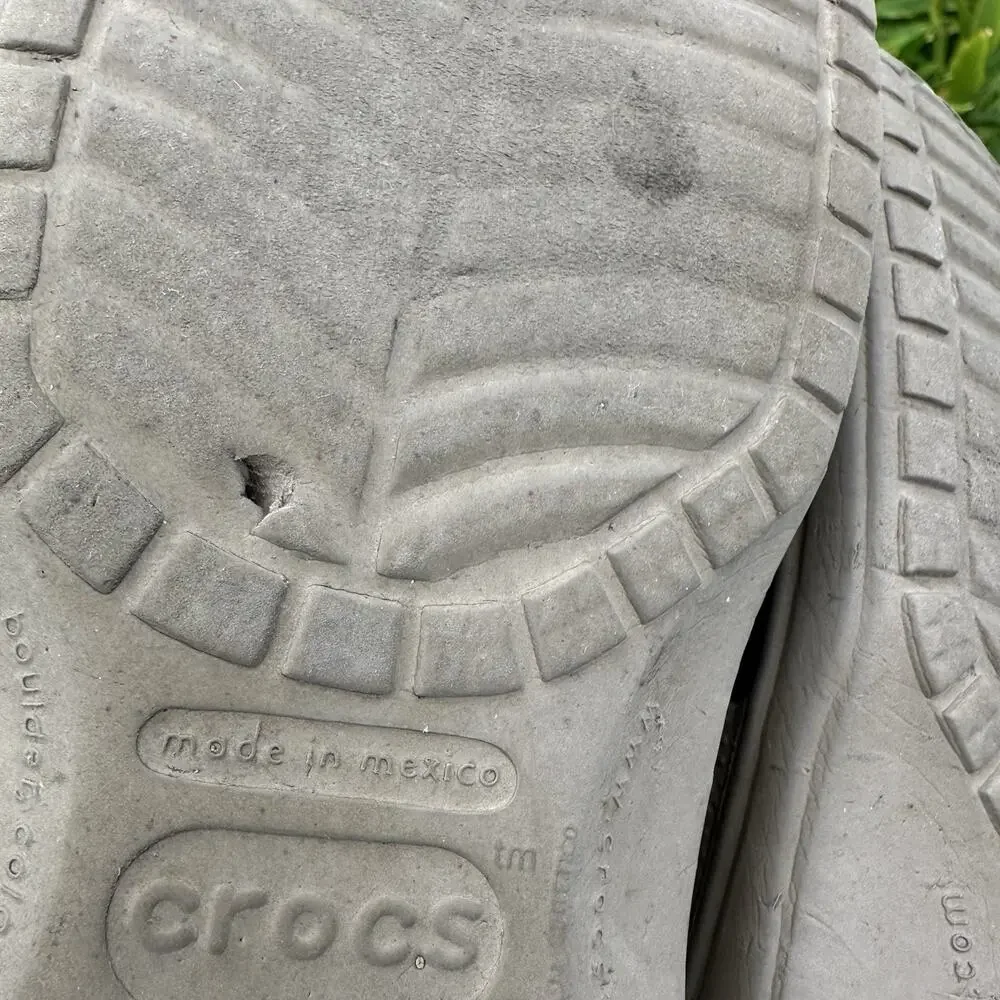 Crocs Classic Clog Tan Women’s Slip-On Men’s 10 Women’s 12 Sandal Heel Strap 520